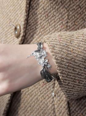 東黑三白/ 枯木再逢春 s930纯银原创设计步摇铃铛烧白简约手镯