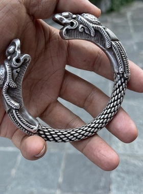 纯手工打造老银手镯 少数民族老手工银饰 麻花老银手镯 双龙头