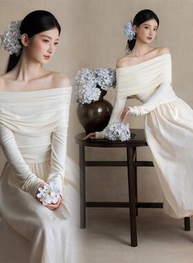 影楼新款新中式复古清冷感少女连衣裙肖像主题写真氛围感摄影服装