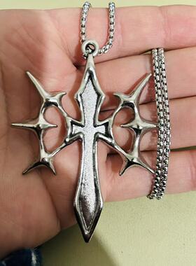 嘻哈街头荆棘十字架项链