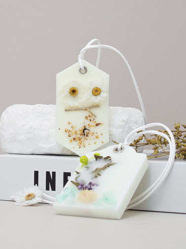 万氛OneFavor衣柜香薰干花蜡片衣橱蜡牌新款衣服卧室除异味香氛片 - 图0