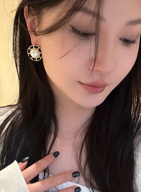 赵丽颖同款小香风珍珠耳钉