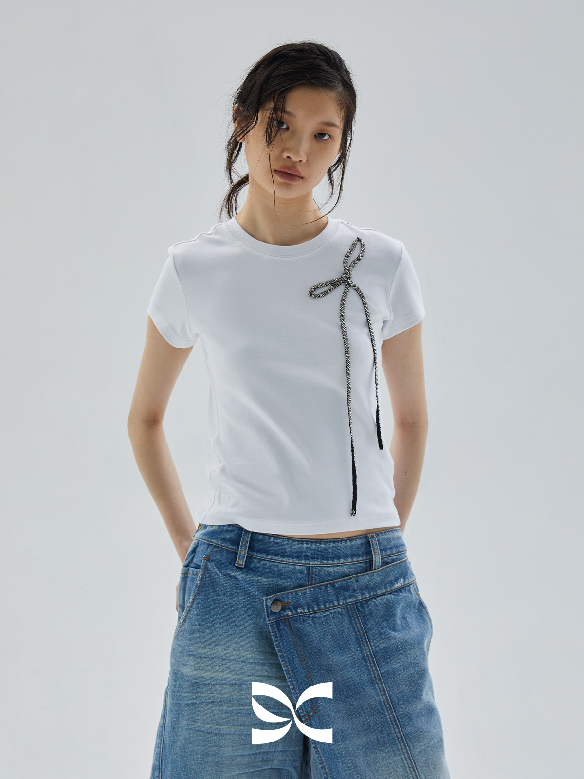 square circle方圆手工钉珠蝴蝶结T恤短款修身百搭夏季圆领短袖 - 图0