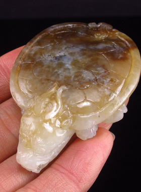 籽料精雕龙龟挂件新疆和田玉