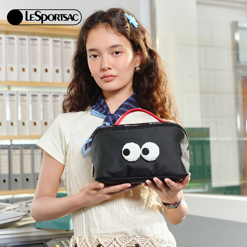 LeSportsac乐播诗新款表情系列可爱黑色大眼仔收纳化妆包手拿包女,淘宝优惠券,粉丝福利购,淘宝优惠卷