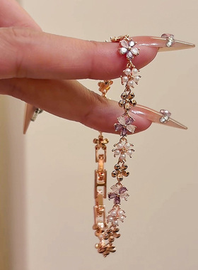 「嗔三酱」锆石珍珠花朵卡扣手链复古精致气质手环轻奢感手饰女