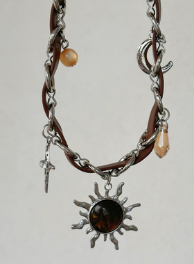 太阳图腾十字星月亮项链