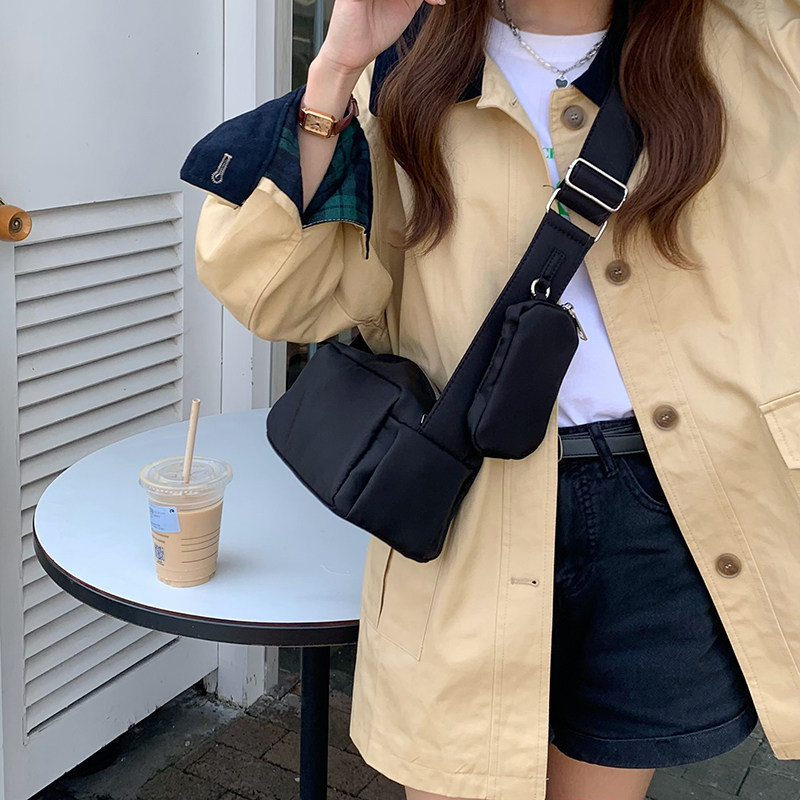 红色休闲吐司包2025新款夏季枕头斜挎小方包女小众百搭单肩腋下包,淘宝优惠券,粉丝福利购,淘宝优惠卷