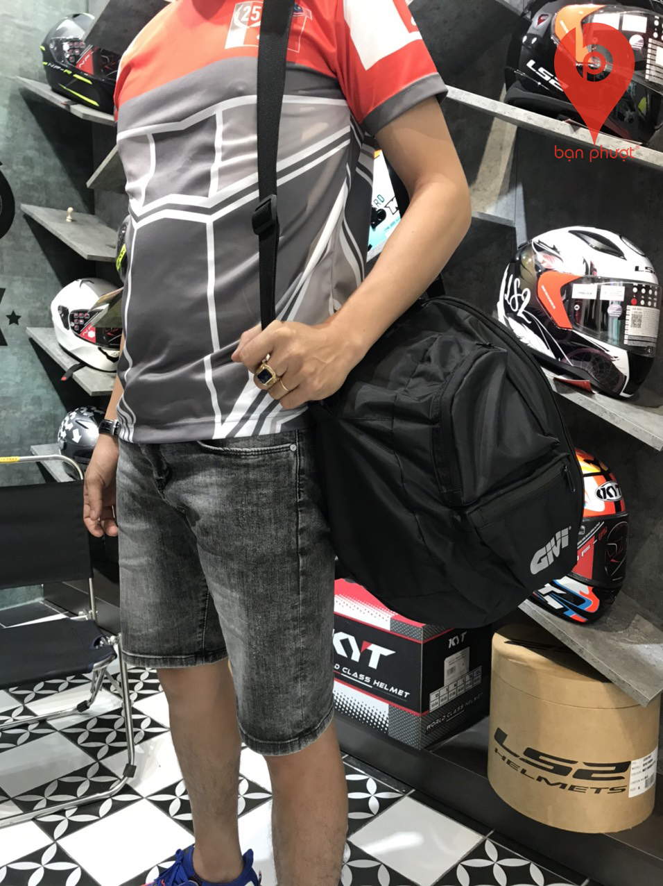 意大利GIVI防水头盔包适用Arai SHOEI AGV SHARK HJC KLIM头盔袋 - 图1