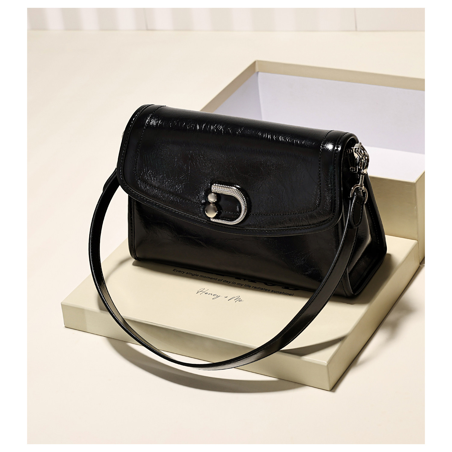 GXFMOD原创设计复古百搭真皮腋下包女2025新款小众简约通勤斜挎包,淘宝优惠券,粉丝福利购,淘宝优惠卷