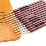 Маленький плетеный крючок для вязания