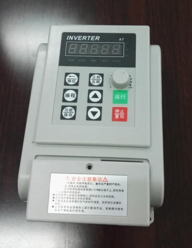 锐普变频器0.4 0.75 1.5 2.2KW 220V单进单出单相水泵风机调速器 - 图1