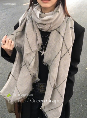 韩系灰色条纹褶皱棉麻围巾女秋冬薄款丝巾系脖长条文艺感披肩围脖
