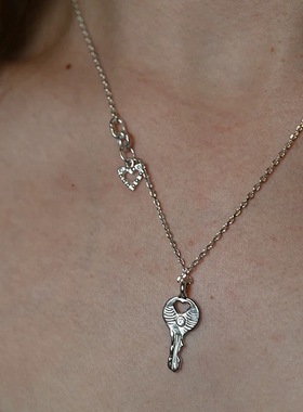 韩国小众设计手工制作简约爱心钥匙吊坠项链女轻奢气质显白锁骨链