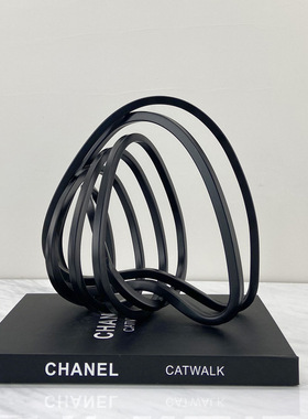 简约现代黑色金属线圈几何摆件客厅样板房间家具展厅陈列软装配饰