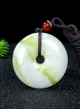 天然玉石陕西蓝田玉吊坠