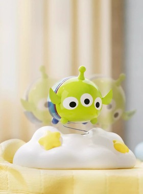 正版迪士尼松松系列云朵小夜灯草莓熊三眼仔维尼熊摆件发光