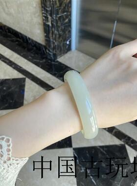 和田玉手镯女款少女扁条羊脂玉精选款青海晴水青白玉冰种贵妃镯子