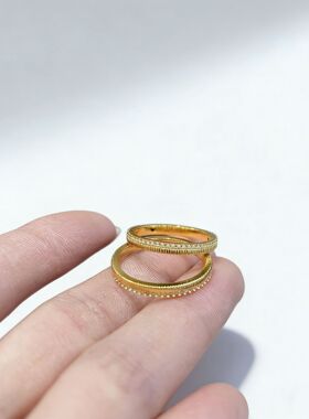 纯18K镶嵌莫桑钻半壁江山戒指au750彩金波纹简约精致时尚百搭指环