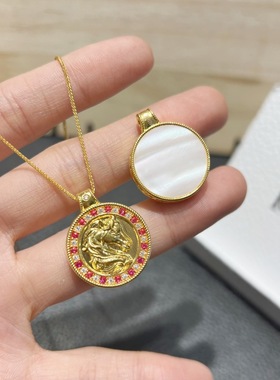 通体纯18K马到成功圆吊坠au750彩金镶嵌白贝母莫桑钻项链项饰水贝