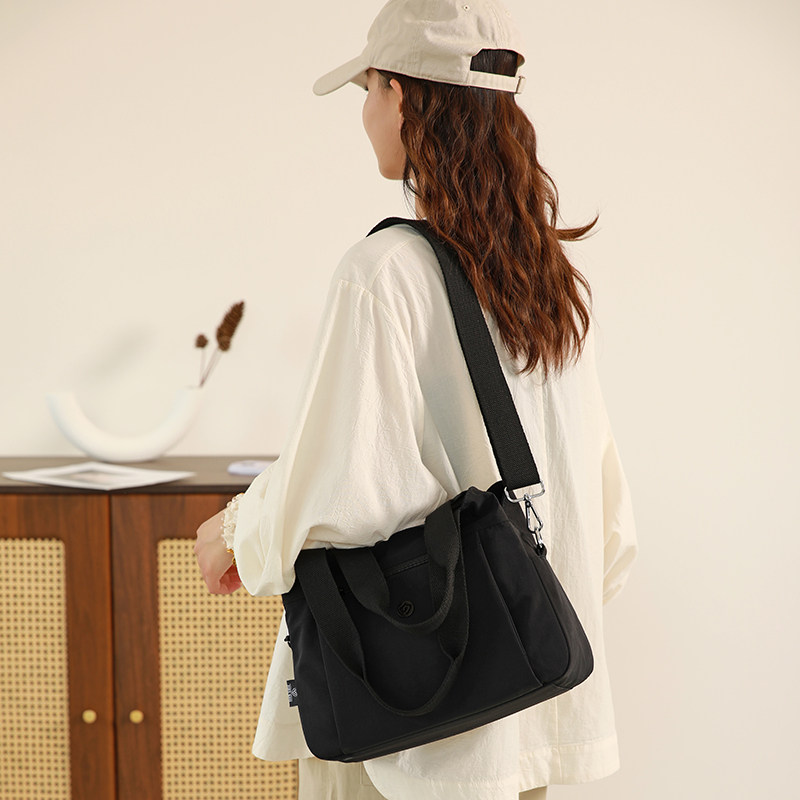 捷朗仕2025新款尼龙单肩斜挎包女士大容量多口袋轻便潮妈妈包女包,淘宝优惠券,粉丝福利购,淘宝优惠卷