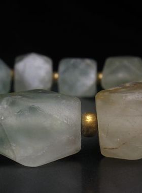 千年绿萤石八棱珠古董单圈手链