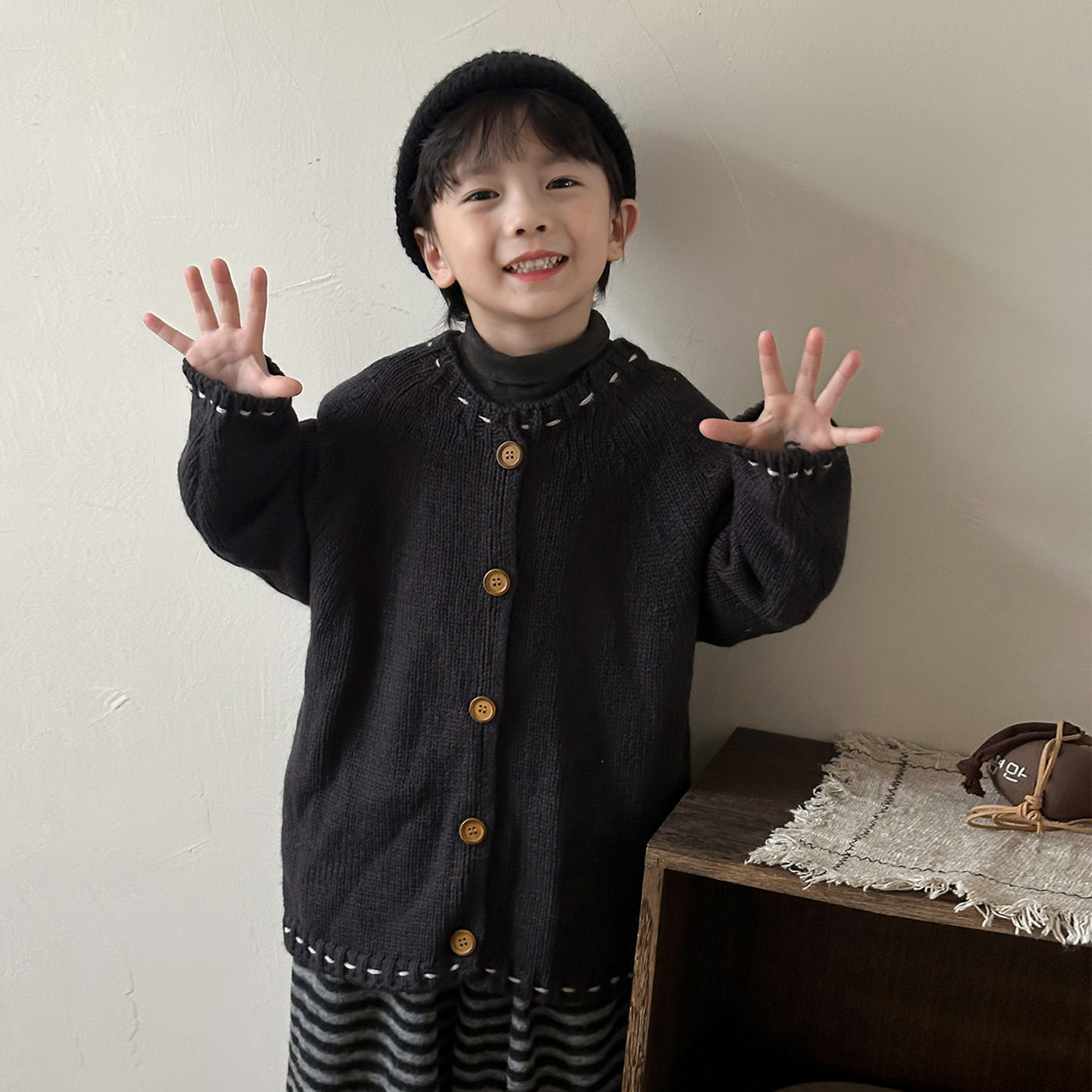 暮晨家新款秋装2025男童粗明线针织开衫中小童森系复古外套毛线衣,淘宝优惠券,粉丝福利购,淘宝优惠卷