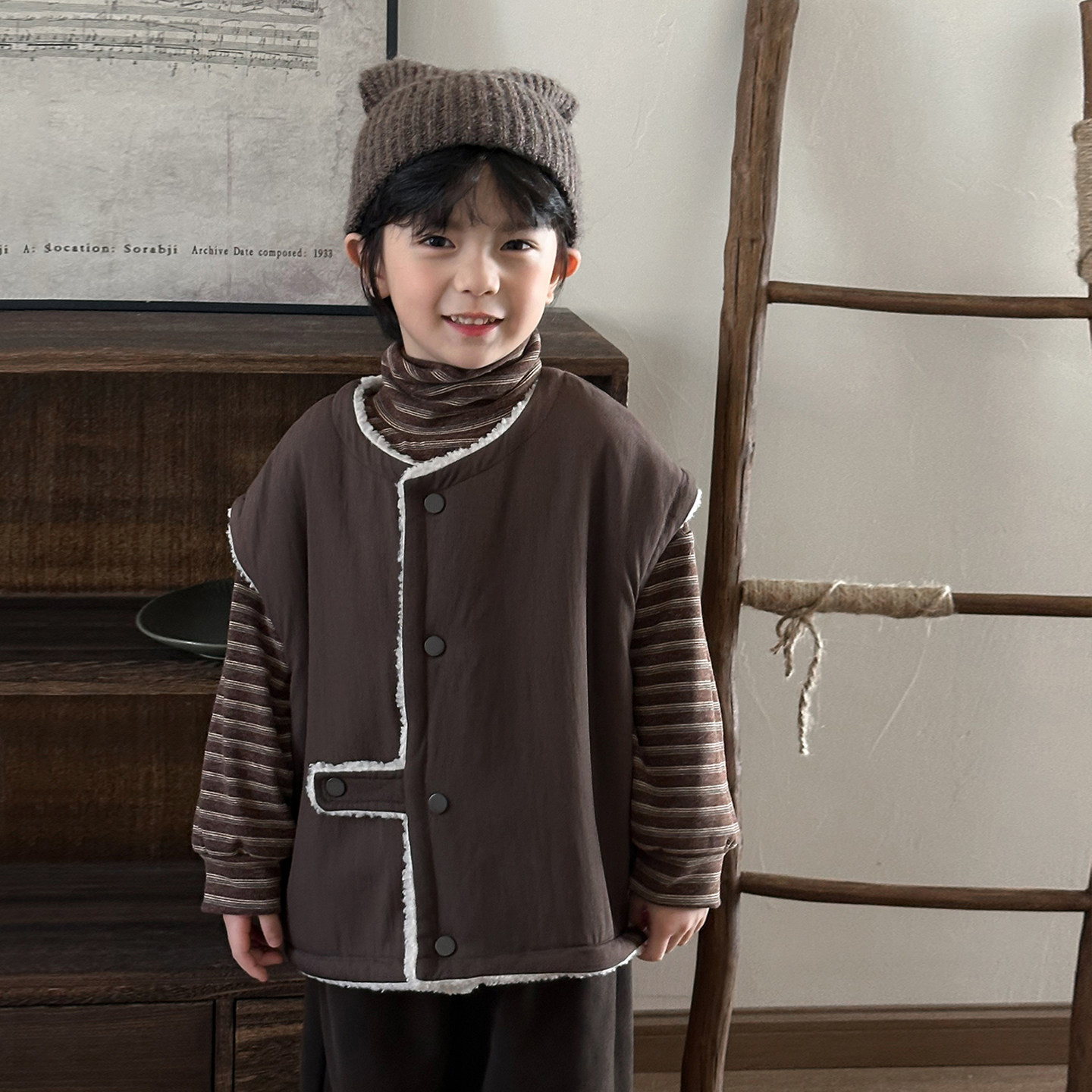 暮晨家新款冬装2025男童羊羔毛马甲中小童森系复古背心外套坎肩,淘宝优惠券,粉丝福利购,淘宝优惠卷