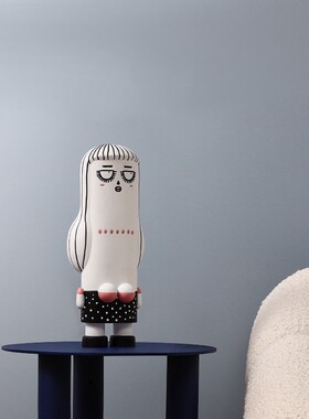 简约现代树脂彩绘卡通摆件样板房儿童房客厅电视柜玄关艺术品摆台