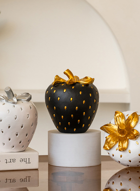 创意草莓水果模型摆件树脂家居橱窗展厅装饰摆设摄影果蔬拍照道具