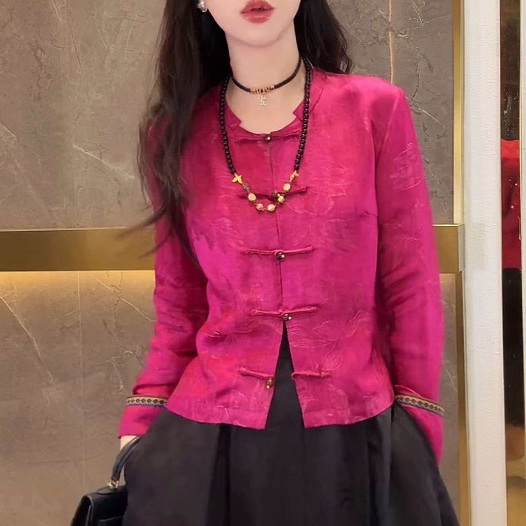 2025秋季新款国风新中式复古盘扣休闲上衣女时髦洋气显瘦开衫外套,淘宝优惠券,粉丝福利购,淘宝优惠卷