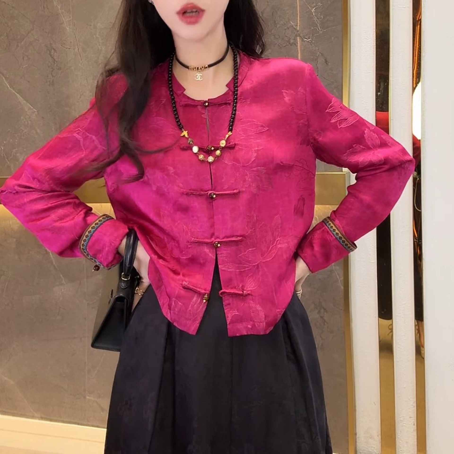 2025秋季新款国风新中式复古盘扣休闲上衣女时髦洋气显瘦开衫外套,淘宝优惠券,粉丝福利购,淘宝优惠卷