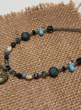 谧境 复古浮雕爱心项链   小众设计琉璃珠   手工饰品