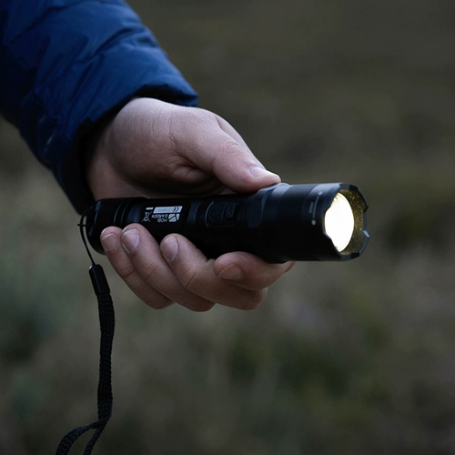 Фонарь, дорожный супер яркий сверхдлинный прожектор подходит для пеших прогулок для кемпинга