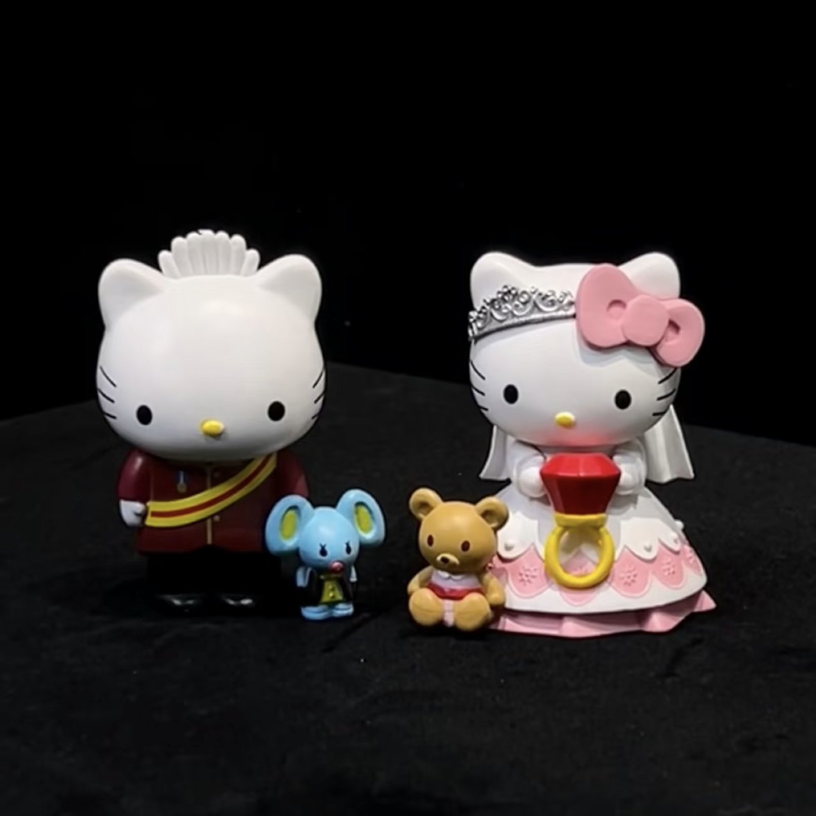 中古Kitty公仔婚礼摆件闺蜜结婚纪念日情人节送礼推荐伴手礼可爱,淘宝优惠券,粉丝福利购,淘宝优惠卷