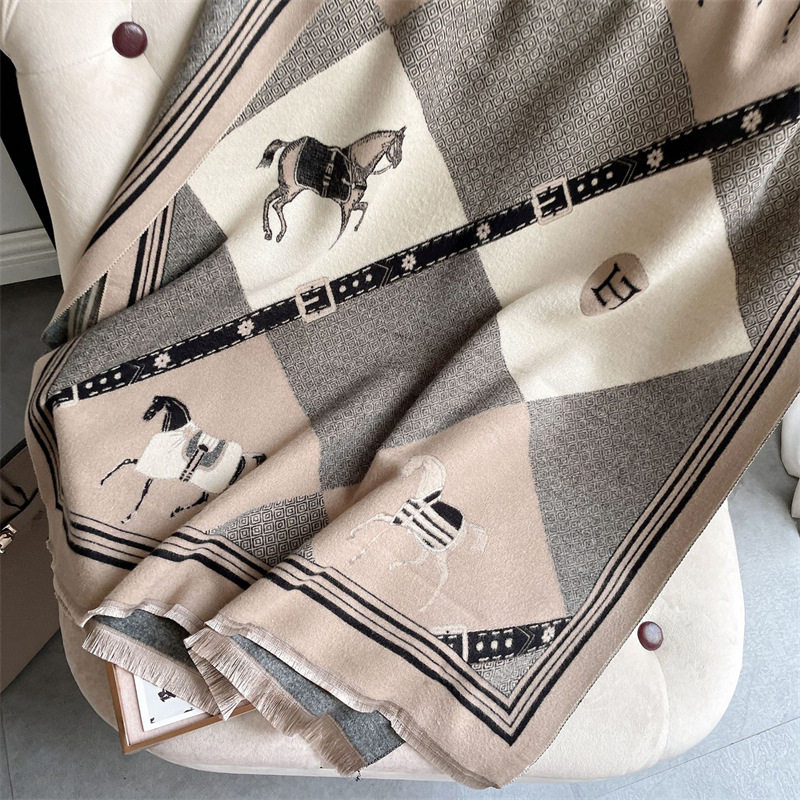 RD刘亦菲同款加厚披肩围巾女冬季高级感2025新款外搭秋毯子时尚,淘宝优惠券,粉丝福利购,淘宝优惠卷