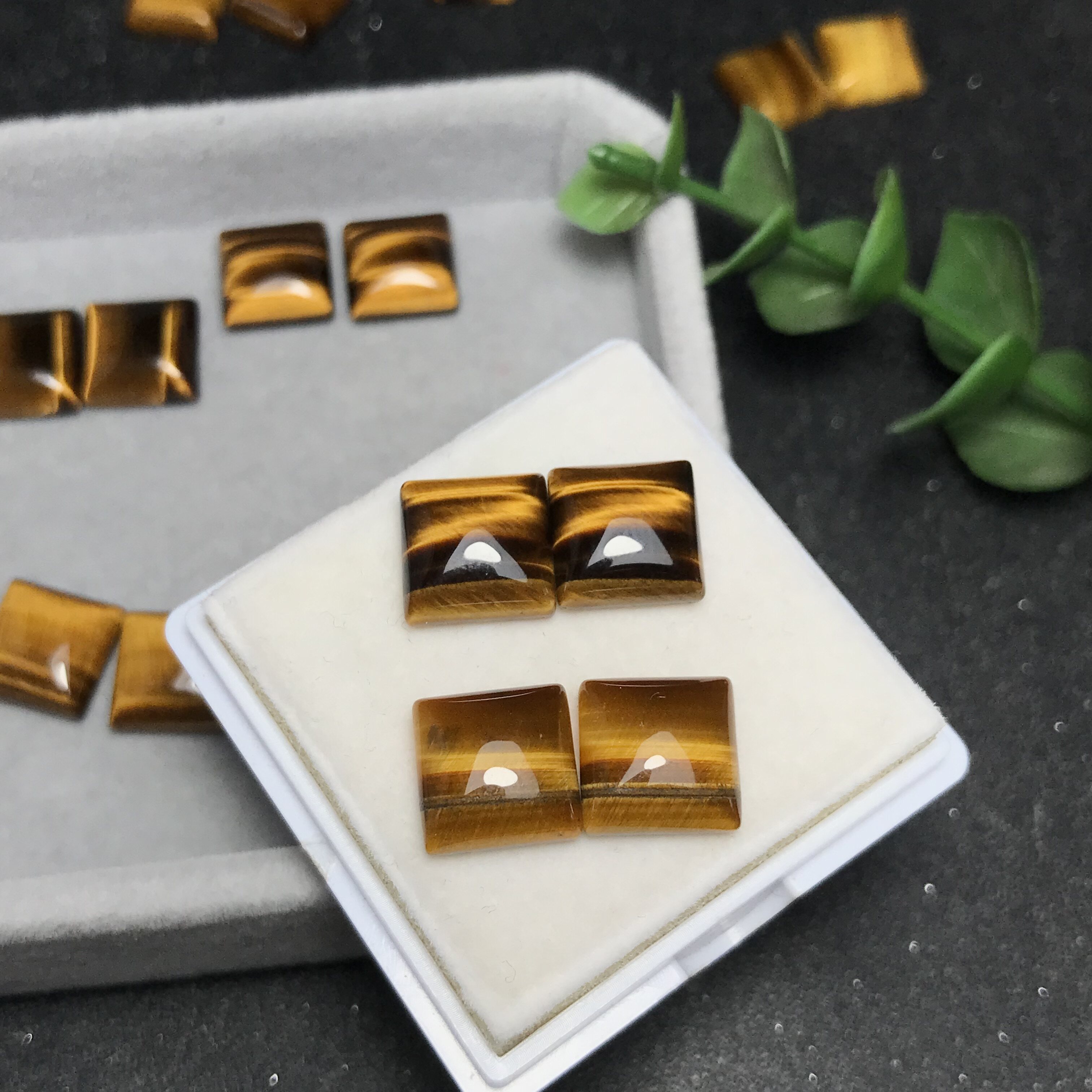 Square earring material! Natural tiger eye stone bare stone lightning pattern 10mm inlaid earrings earrings (only loose stone)
