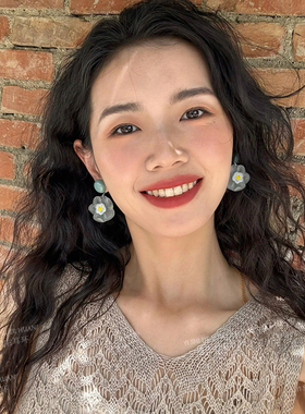 2026新款小清新刺绣蓝色花朵耳环