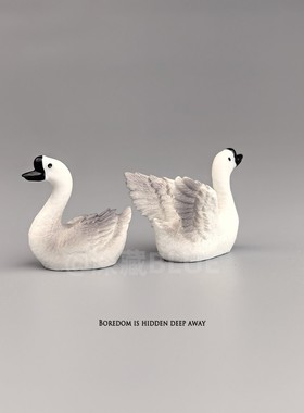 仿真狮头鹅迷你治愈工位小摆件