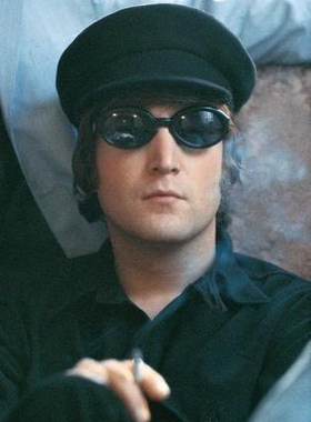 里脊の北欧小众KAIBoSH联名板材大墨镜黑色椭圆太阳眼镜