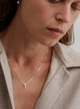 【CnHnOn脂肪商店】s925纯银迷你十字架极细链条法式精致锁骨项链