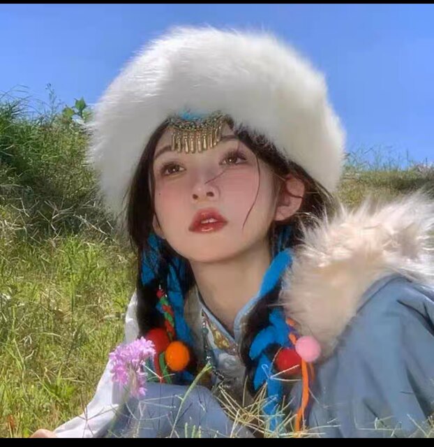 ທິເບດ headwear imitation fox fur ເປົ່າ hat Tibet Xinjiang travel photo studio Yunnan Dali