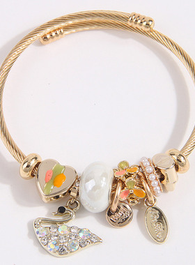 1个时尚 金属百搭潘DL简洁闪耀天鹅坠多元素配饰个性手镯0218