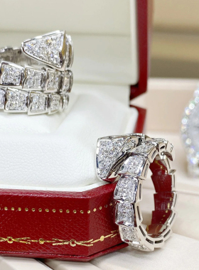 高级感满钻蛇形戒指男女可佩戴