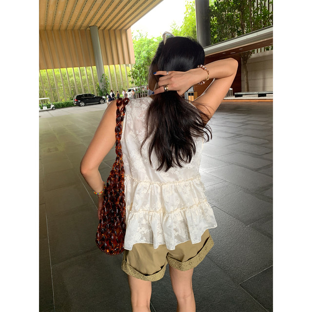 Luo Luo Gongjie ເສື້ອ​ເຊີດ​ແຂນ​ບໍ່​ມີ​ການ​ຖັກ​ແສ່ວ​ສີ​ຂາວ​ສໍາ​ລັບ​ແມ່​ຍິງ​