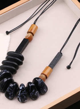 黑色小众设计感项链2026新款衣服搭配饰品轻奢高级感夸张毛衣链