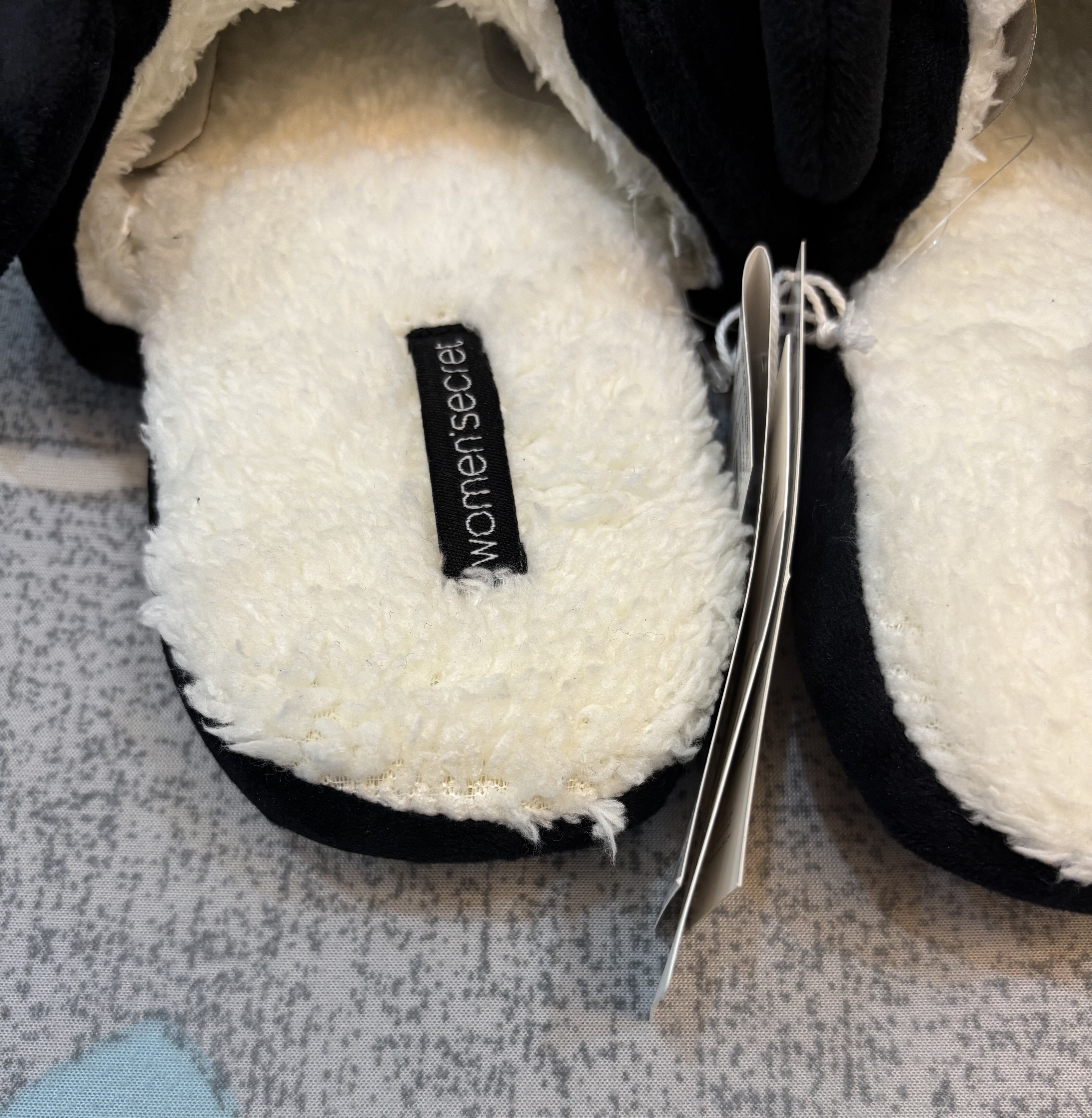 外贸出口原单女士秋冬家居室内保暖居家毛绒布底拖鞋米奇情侣棉拖 - 图0