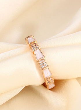 时尚轻奢镶钻蛇骨白贝母戒指个性开口小众设计简约送女友戒指礼物