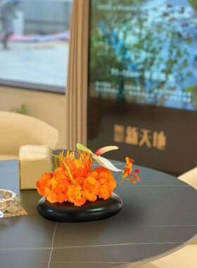 酒店餐桌摆花圆桌转盘装饰花现代简约家居客厅餐厅摆件假花绢花