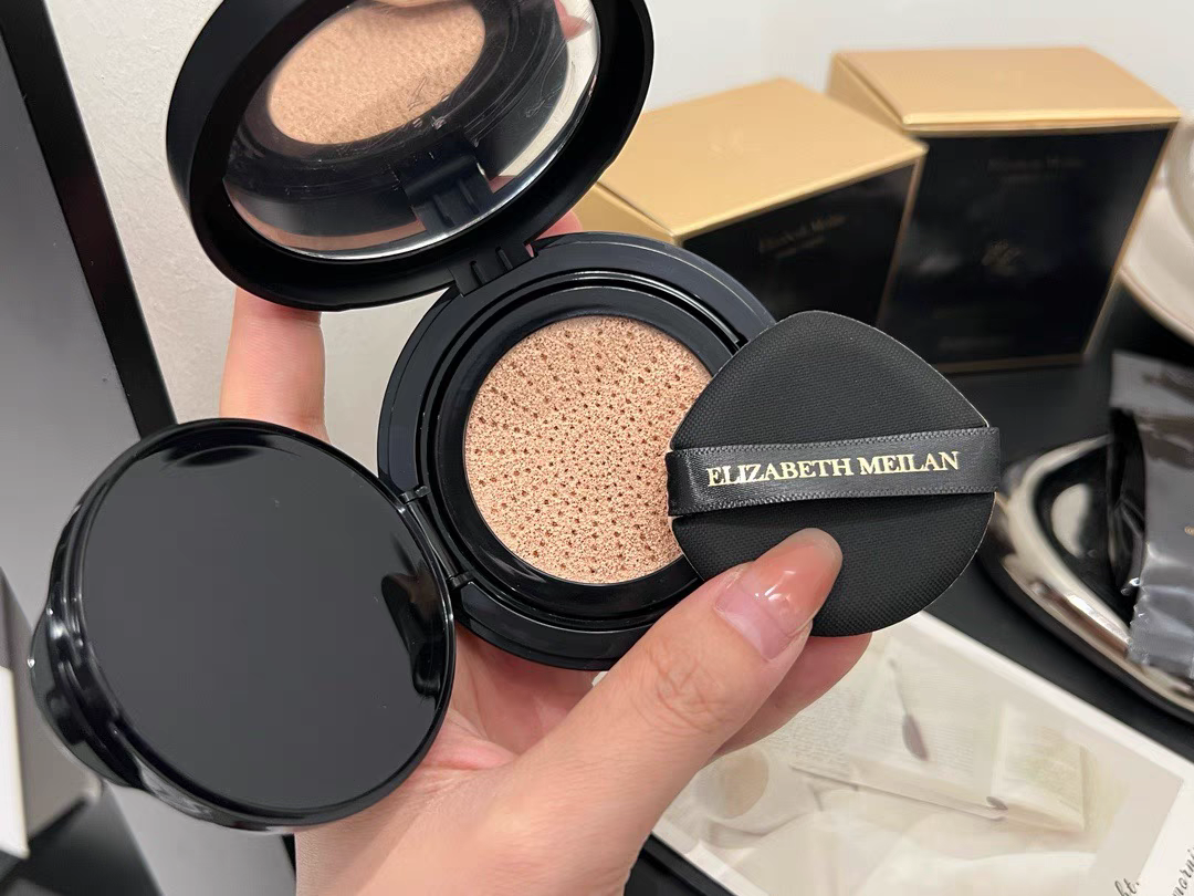 伊丽莎白魅兰无瑕气垫控油遮瑕二合一带替换装气垫cc霜修颜水润,淘宝优惠券,粉丝福利购,淘宝优惠卷